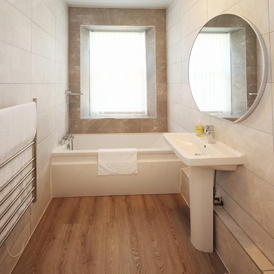 Torbay Rise Sea Side Villa With Family Facilities Torquay Exteriér fotografie